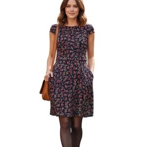 QED London Floral Dress Women 8 Navy Fit Flare Pockets Short Sleeve Spring Cute